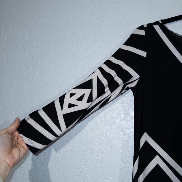 Forever Black & White Abstract Boatneck Shift Dress Petite Small - Picture 2 of 4